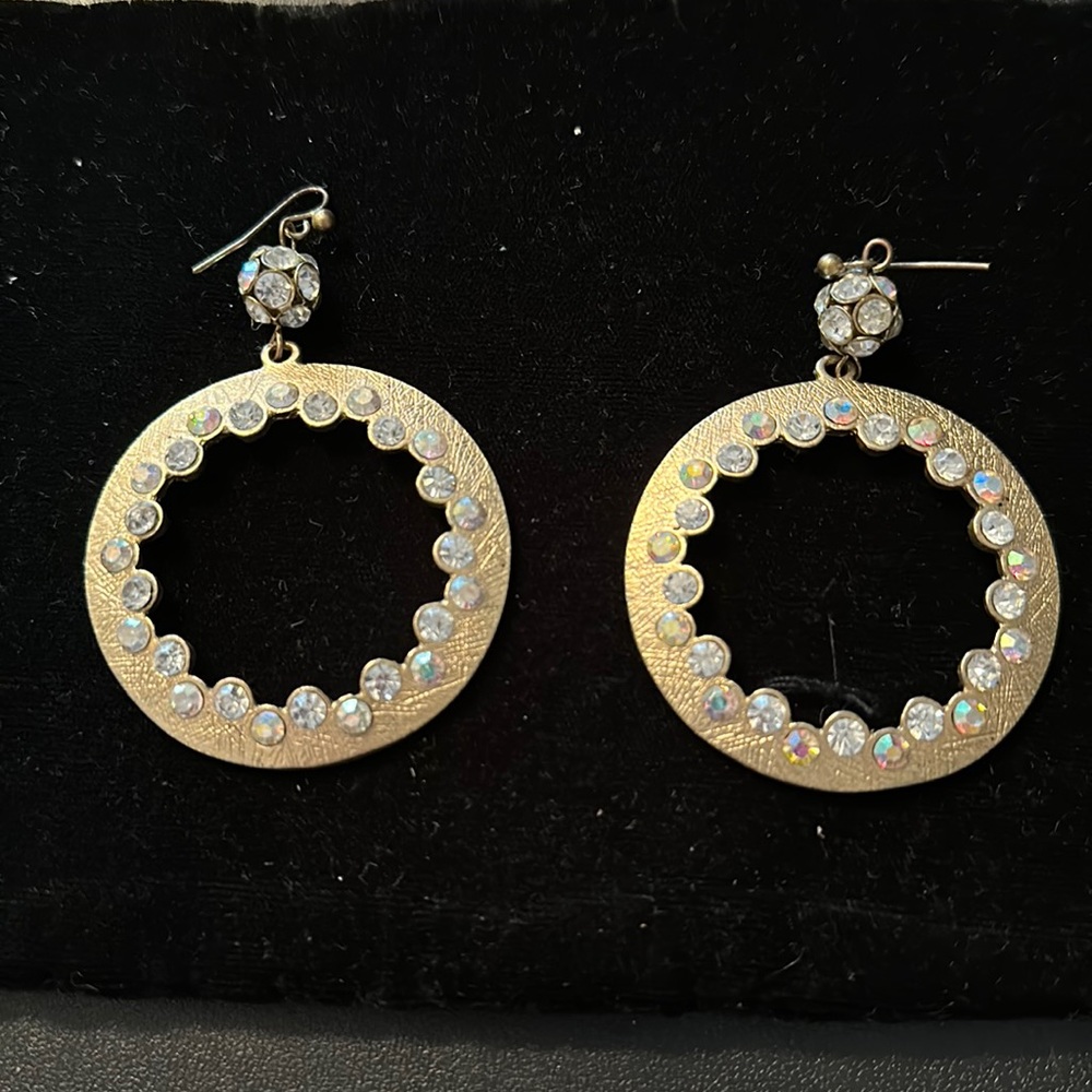 Vintage Gold Shimmer Hoop earrings